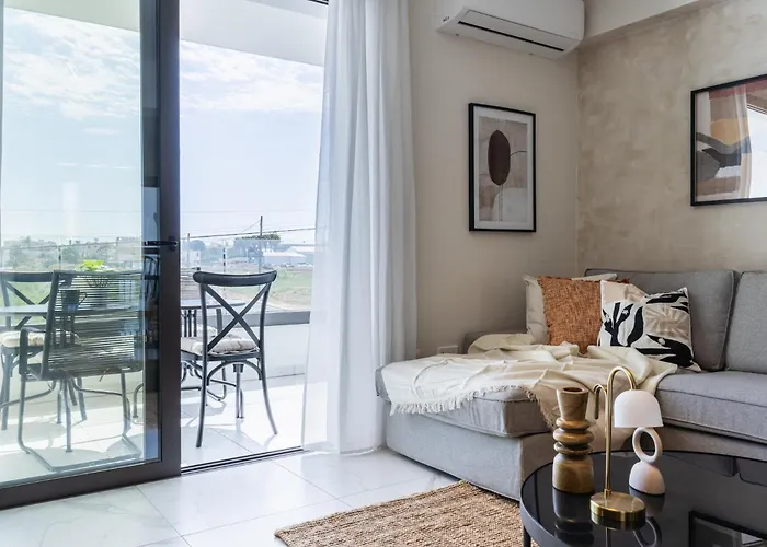 Vervana 2-bedroom * Lárnaka